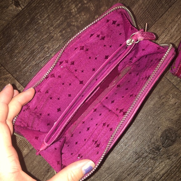 Pink Fossil Wallet - Picture 2 of 3